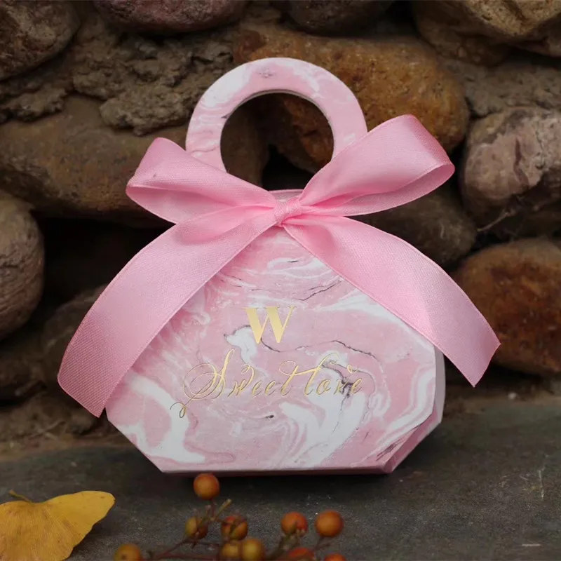 50Pcs Pink Sweet Love Candy Handbag Box with Ribbon for Wedding Event Favors Packing and Party Supplies
50Pcs Pink Sweet Love Candy Handbag Box with Ribbon for Wedding Event Favors Packing and Party Supplies