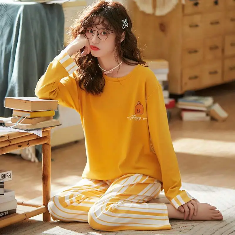 

X3938 # Yellow Duck Head Emblem Pullover LZ Long Sleeve Korean-style Sweet Pajamas Tracksuit Piece Series
