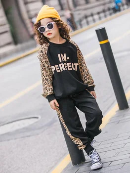 2019 Autumn new fashion brand Leopard patchwork Sweatshirt sets for aby girls teens letter print suits children clothes ws961
2019 Autumn new fashion brand Leopard patchwork Sweatshirt sets for aby girls teens letter print suits children clothes ws961