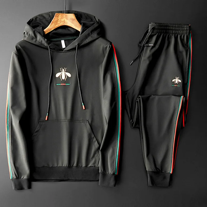 2020 New Spring Autumn Men's Pullover Hooded Tracksuits Drawstring Casual 2-piece Sets Printing Long-Sleeved Fashion Sportswear
2020 New Spring Autumn Men's Pullover Hooded Tracksuits Drawstring Casual 2-piece Sets Printing Long-Sleeved Fashion Sportswear