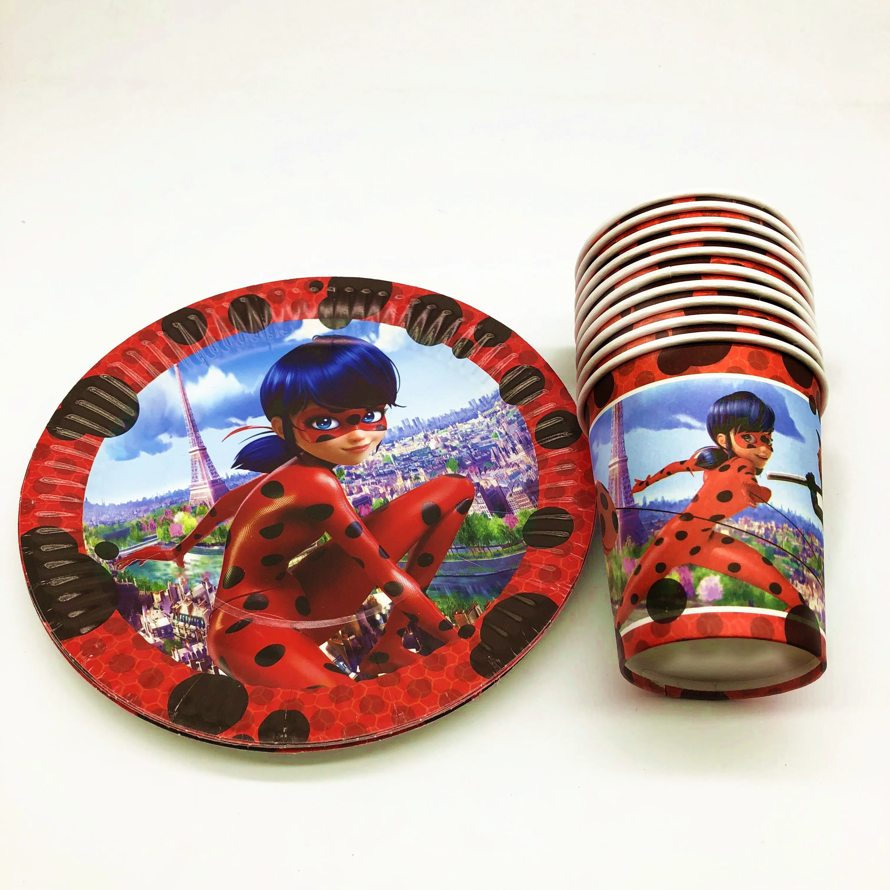 20Pcs/lot Ladybug Kids Birthday Party Cartoon Disposable Tableware Sets Paper Cups Plates Baby shower Decoration Party Supplies
20Pcs/lot Ladybug Kids Birthday Party Cartoon Disposable Tableware Sets Paper Cups Plates Baby shower Decoration Party Supplies