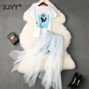 2Piece Set Womens Shorts and Top Set Summer 2020 New Designer Cartoon Print T Shirt+Diamonds Mesh Patchwork Denim Short Suit
2Piece Set Womens Shorts and Top Set Summer 2020 New Designer Cartoon Print T Shirt+Diamonds Mesh Patchwork Denim Short Suit