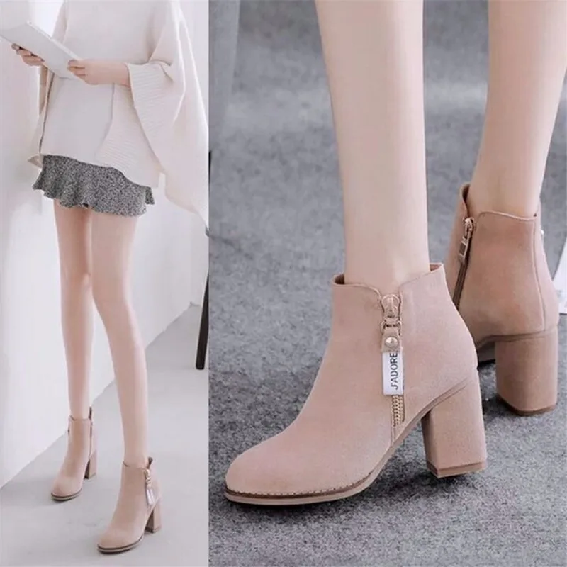 Winter women's short boots high heels thick heel cotton shoes winter black shoes autumn
Winter women's short boots high heels thick heel cotton shoes winter black shoes autumn