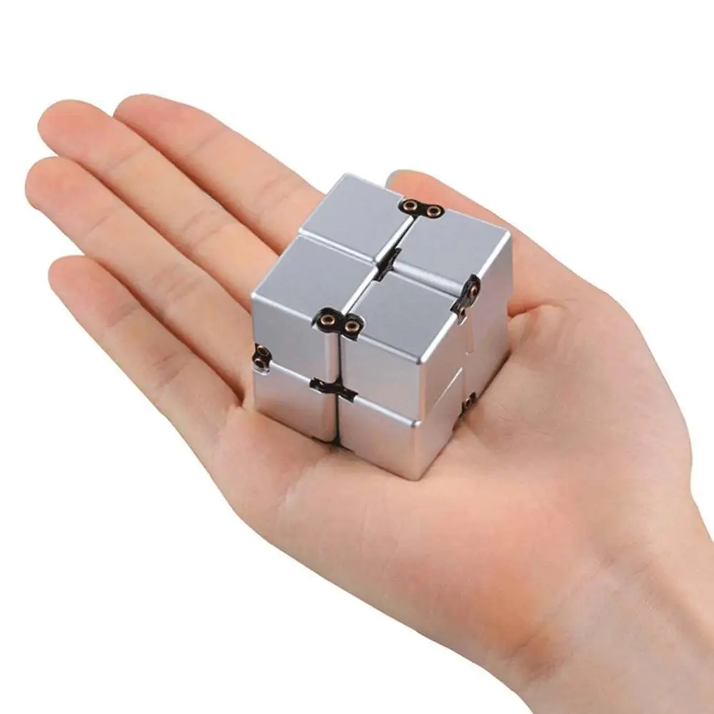 Flipo Flip decompression artifact finger clip stick toy adult surprise pocket desk toy mini office decompression kinetic energy
Flipo Flip decompression artifact finger clip stick toy adult surprise pocket desk toy mini office decompression kinetic energy