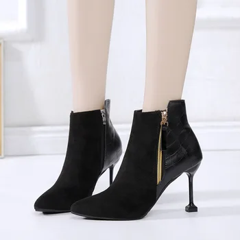 Female 2019 autumn and winter new high-heeled pointed casual outdoor fashion boots with fine trend of solid color women's shoes
Female 2019 autumn and winter new high-heeled pointed casual outdoor fashion boots with fine trend of solid color women's shoes