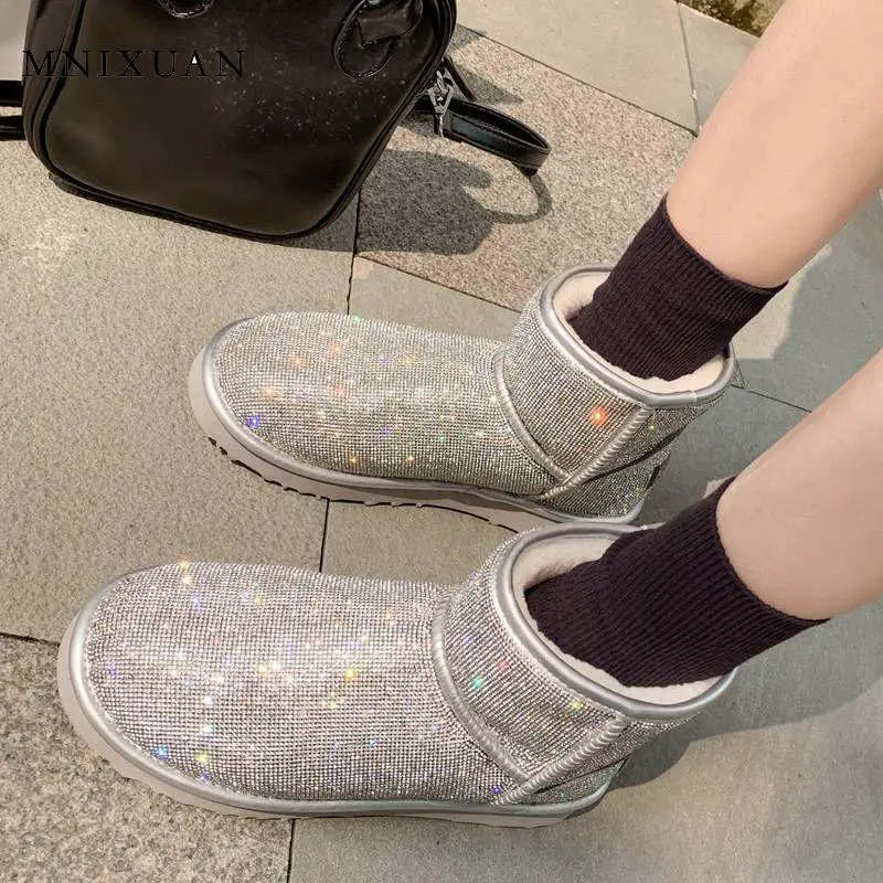 MNIXUAN Designer Brand Luxury Women Shoes 2019 winter new flat Platform ankle Boots warm ladies Glitter snow Boots plus size 42
MNIXUAN Designer Brand Luxury Women Shoes 2019 winter new flat Platform ankle Boots warm ladies Glitter snow Boots plus size 42