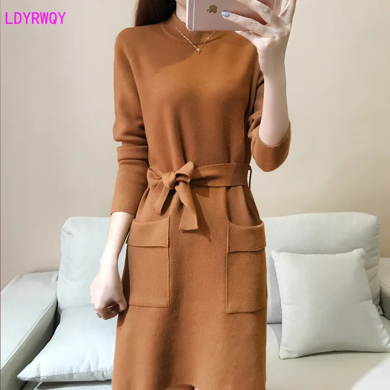 2019 new autumn and winter Korean version of the set of fresh and sweet long section with a slim temperament knit women's dress
2019 new autumn and winter Korean version of the set of fresh and sweet long section with a slim temperament knit women's dress