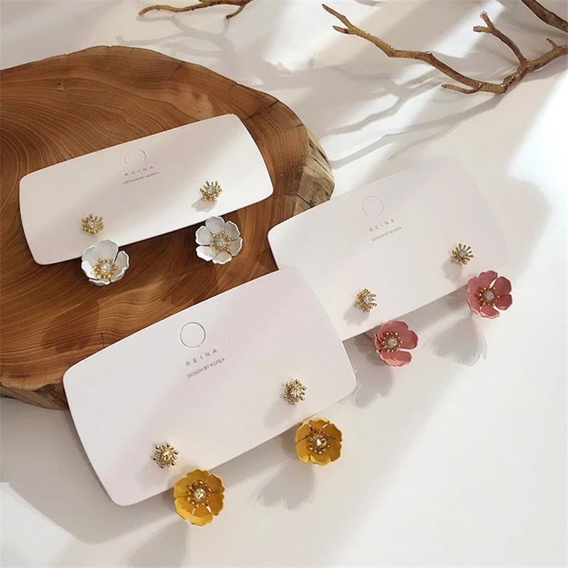 New Design Fashion Jewelry Simple Flower Painting Stud Earring Zircon Summer Style Beach Party Earring For Women Holiday Brincos
New Design Fashion Jewelry Simple Flower Painting Stud Earring Zircon Summer Style Beach Party Earring For Women Holiday Brincos