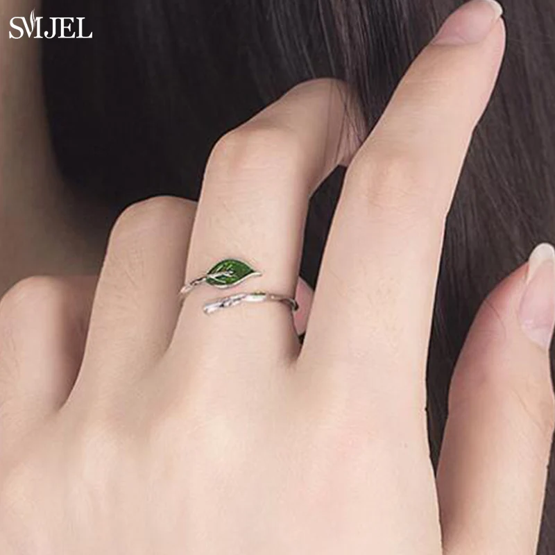 Фото Женские кольца с зелеными листьями изящные перьями из эпоксидной смолы