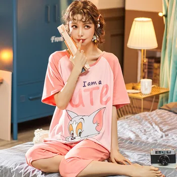 Summer womem's fashion pajama sets round neck cartoon pattern cotton calf-Length Pants 2 pcs girl's clothes
Summer womem's fashion pajama sets round neck cartoon pattern cotton calf-Length Pants 2 pcs girl's clothes