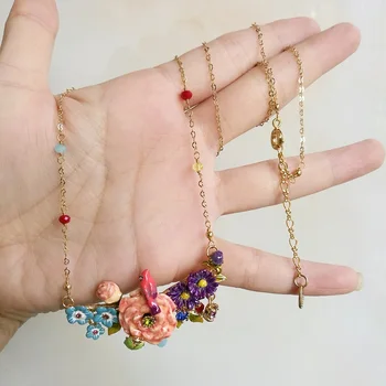 Choker Collares Kolye Hand Painted Enamel Glaze Color Parrot Flowers Short Chain Necklace Bird Flower Multielement Clavicle
Choker Collares Kolye Hand Painted Enamel Glaze Color Parrot Flowers Short Chain Necklace Bird Flower Multielement Clavicle