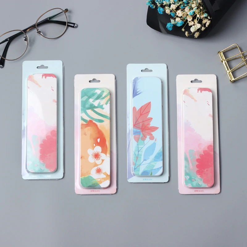 Thickened paper bookmarks, simple, simple, fresh, and beautiful bookmarks for boys and girls
Thickened paper bookmarks, simple, simple, fresh, and beautiful bookmarks for boys and girls