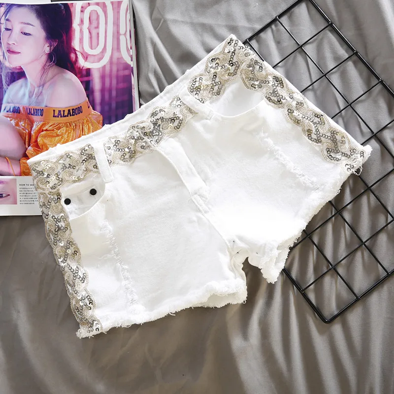 White Shorts Women's Summer Low Waist Fashionable Sequins 2020 Spring New European Station Hips Slim Hot Denim Shorts Tide
White Shorts Women's Summer Low Waist Fashionable Sequins 2020 Spring New European Station Hips Slim Hot Denim Shorts Tide