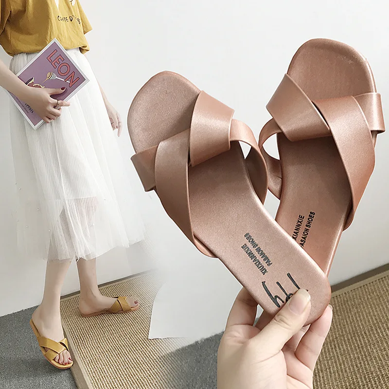 Summer New Style Cross Slipper Flat Anti-slip Sandals Soft Bottom Korean-style Simple Versatile Outer Wear Waterproof
Summer New Style Cross Slipper Flat Anti-slip Sandals Soft Bottom Korean-style Simple Versatile Outer Wear Waterproof
