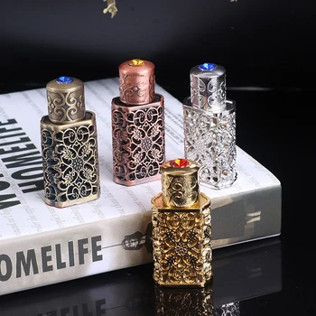 3ml Antiqued Metal Perfume Bottle Arab Style Essential Oils Bottle Container Alloy Royal Glass Bottle Wedding Decoration Gift
3ml Antiqued Metal Perfume Bottle Arab Style Essential Oils Bottle Container Alloy Royal Glass Bottle Wedding Decoration Gift