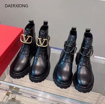 V Rivet Metal Studded Decoration Women Motorcycle Boots Biker Platform Square Heel Zip Round Toe Cool Shoes Female All Season V
V Rivet Metal Studded Decoration Women Motorcycle Boots Biker Platform Square Heel Zip Round Toe Cool Shoes Female All Season V