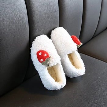 Casual Cotton Shoes Girls Lamb Wool Plus selvet Strawberry Solid Color Princess Shoes Winter Children Girls Warm Shoes v
Casual Cotton Shoes Girls Lamb Wool Plus selvet Strawberry Solid Color Princess Shoes Winter Children Girls Warm Shoes v
