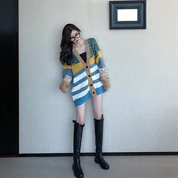 2020 Autumn & Winter New Arrival Rainbow Color Matching V-neck Sweater Long-sleeved Cardigan Women Loose Sweater Free Shipping
2020 Autumn & Winter New Arrival Rainbow Color Matching V-neck Sweater Long-sleeved Cardigan Women Loose Sweater Free Shipping