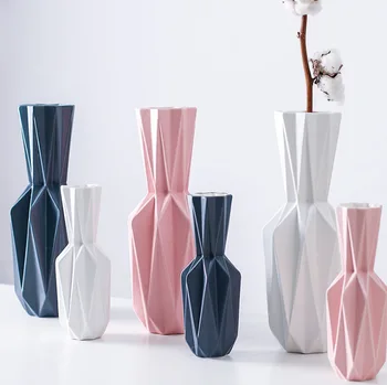 Creative Piega Vases Ceramic Decorative Flower Vase Handmade Blue White Pink Vase Filler Planter Pot Table Home Room Accessories
Creative Piega Vases Ceramic Decorative Flower Vase Handmade Blue White Pink Vase Filler Planter Pot Table Home Room Accessories