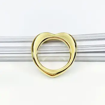MeibaPJ S925 Sterling Silver Yellow Gold Color Love Heart Shaped Geometric Ring Fine Fashion Luxury Brand Jewelry for Women
MeibaPJ S925 Sterling Silver Yellow Gold Color Love Heart Shaped Geometric Ring Fine Fashion Luxury Brand Jewelry for Women