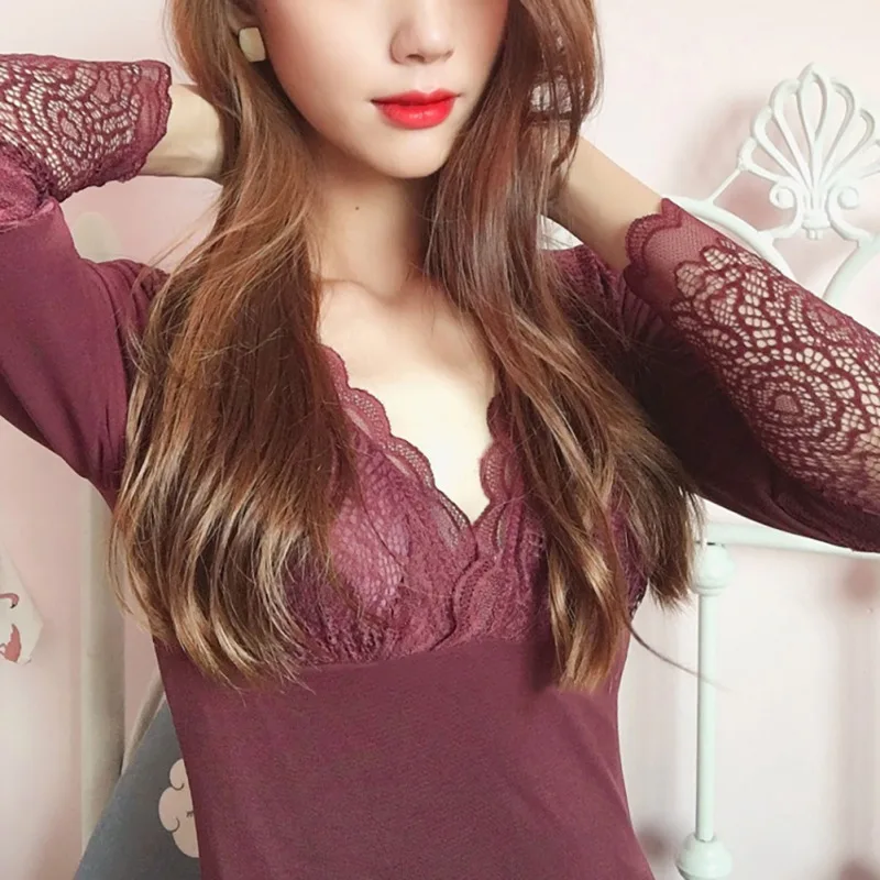Women V-Neck Solid Long Sleeve Bottoming Tops Autumn Winter Warm Tops Sexy Lace Solid Color Ladies Thermal Underwear Top
Women V-Neck Solid Long Sleeve Bottoming Tops Autumn Winter Warm Tops Sexy Lace Solid Color Ladies Thermal Underwear Top