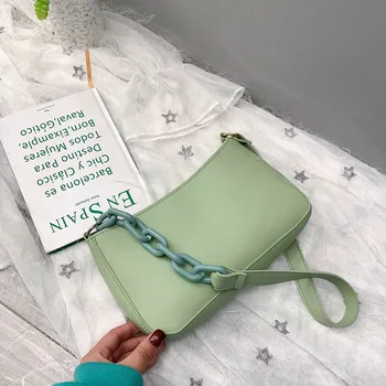 Simple shoulder small bag female bag 2020 new fashion net red messenger bag wild lady small square bag
Simple shoulder small bag female bag 2020 new fashion net red messenger bag wild lady small square bag