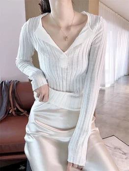 Cut Deep V Slim Thread Wool Cashmere Knit Top
Cut Deep V Slim Thread Wool Cashmere Knit Top