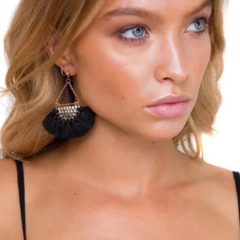 AENSOA New Fashion Bohemian Tassel Earrings for Women Cotton Fabric Long Fringe Drop Dangle Earrings 2020 Party Jewelry Female
AENSOA New Fashion Bohemian Tassel Earrings for Women Cotton Fabric Long Fringe Drop Dangle Earrings 2020 Party Jewelry Female