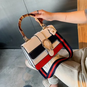 Fashion ladies shoulder bag 2020 new wide shoulder strap crossbody shoulder bag fashion hit color PU portable small square bag
Fashion ladies shoulder bag 2020 new wide shoulder strap crossbody shoulder bag fashion hit color PU portable small square bag