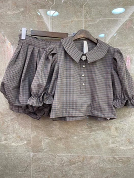 2020 spring and summer new women's small lapel bead buckle decorative lattice top + shorts lattice suit 519 
2020 spring and summer new women's small lapel bead buckle decorative lattice top + shorts lattice suit 519
