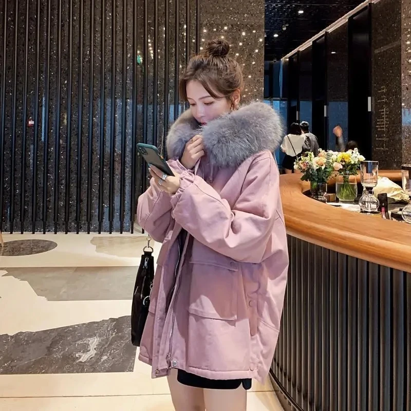 Korean Fashion Parkas Warm Plus Velvet Jacket Women Winter Loose Thickened Jacket Faux Fur Collar Casual Outerwear
Korean Fashion Parkas Warm Plus Velvet Jacket Women Winter Loose Thickened Jacket Faux Fur Collar Casual Outerwear