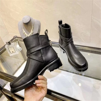 Buckle Cross Women Combat Boots Female women shoes Ankle Autumn Genuine Leather Thick With Short Boots Motorcycle Martin shoes
Buckle Cross Women Combat Boots Female women shoes Ankle Autumn Genuine Leather Thick With Short Boots Motorcycle Martin shoes