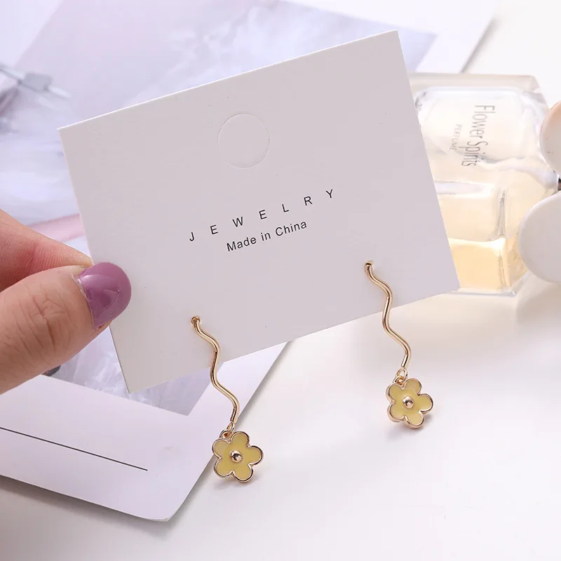 Sweet Cute Small Glaze Flower Stud Earrings Minimalist Small Earrings Simple Geometric Wave Earring Small Earrings Pendietens
Sweet Cute Small Glaze Flower Stud Earrings Minimalist Small Earrings Simple Geometric Wave Earring Small Earrings Pendietens