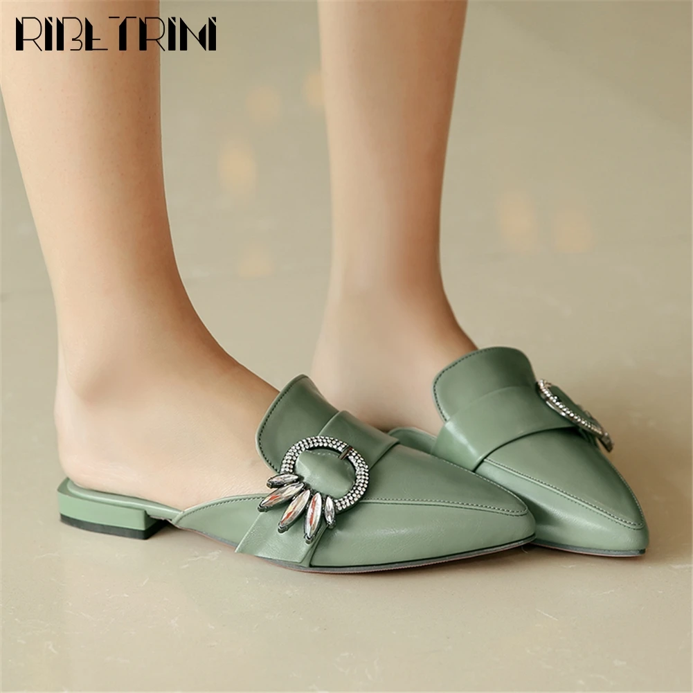 RIBETRINI Hot Sale 32-43 Lady Fashion Decorating Crystal Shoes Woman Summer Elegant Brand Slippers Women Casual Low Heel Mules
RIBETRINI Hot Sale 32-43 Lady Fashion Decorating Crystal Shoes Woman Summer Elegant Brand Slippers Women Casual Low Heel Mules