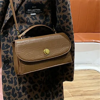 Trend Stone Pattern Square Shoulder Bag for Women's Diagonal Bag with Lock Tote Handbags Classic Texture PU Ladies Crossbody Bag
Trend Stone Pattern Square Shoulder Bag for Women's Diagonal Bag with Lock Tote Handbags Classic Texture PU Ladies Crossbody Bag