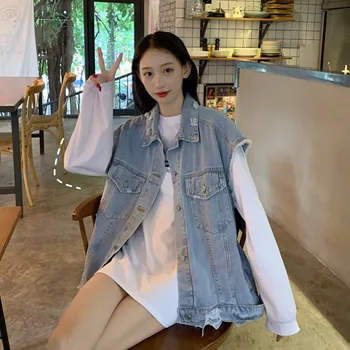 2020 Spring Loose Vintage Hole Denim Vest Women Korean Tooling Jeans Vests Ladies Single-breasted Denim Tops Student Basic coat
2020 Spring Loose Vintage Hole Denim Vest Women Korean Tooling Jeans Vests Ladies Single-breasted Denim Tops Student Basic coat