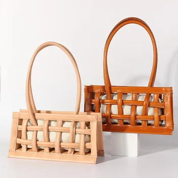 Special Hollow Design Genuine Leather Women Shoulder Bag Minimalism Style Italy Cowhide Manual Knit Female Tote Under-arm Bag
Special Hollow Design Genuine Leather Women Shoulder Bag Minimalism Style Italy Cowhide Manual Knit Female Tote Under-arm Bag