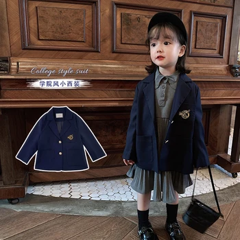 2020 spring new baby girls lapel fashion button badge coat children clothing
2020 spring new baby girls lapel fashion button badge coat children clothing