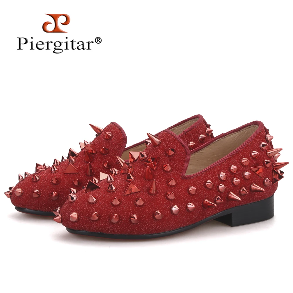 Piergitar 2020 new style children studded shoes handmade parental shoe same as men loafers design birthday party kid's loafers
Piergitar 2020 new style children studded shoes handmade parental shoe same as men loafers design birthday party kid's loafers