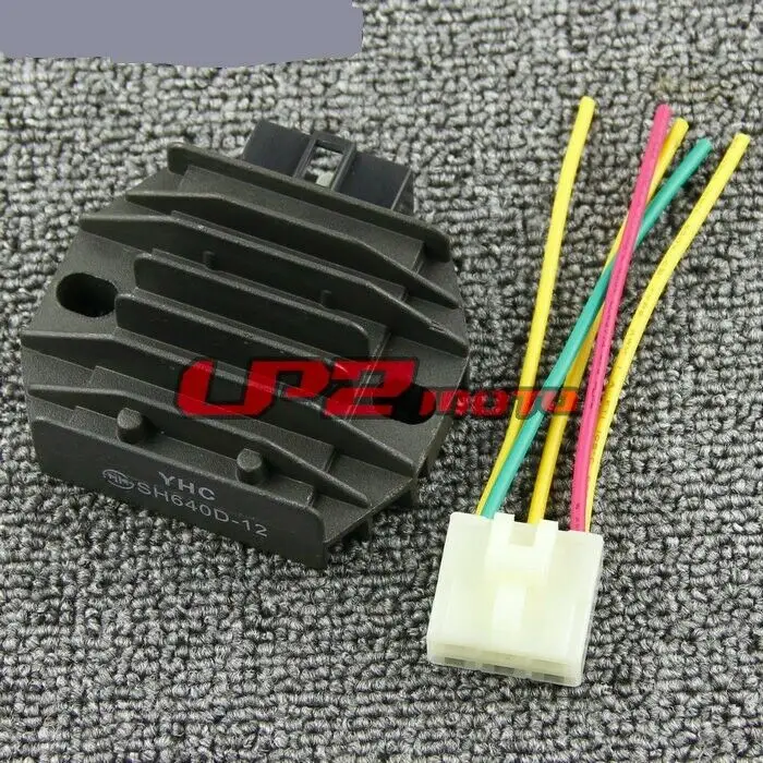 Regulator Rectifier+Plug for Gilera DNA180 00-03 VXR 200 Runner ST200 05-07 Derbi GP1 125 250 06 Piaggio Carnaby 200 2007-2014
Regulator Rectifier+Plug for Gilera DNA180 00-03 VXR 200 Runner ST200 05-07 Derbi GP1 125 250 06 Piaggio Carnaby 200 2007-2014