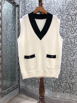 2020 autumn and winter new women's V-neck color matching woven border symmetrical pocket sleeveless knitted vest 1007
2020 autumn and winter new women's V-neck color matching woven border symmetrical pocket sleeveless knitted vest 1007