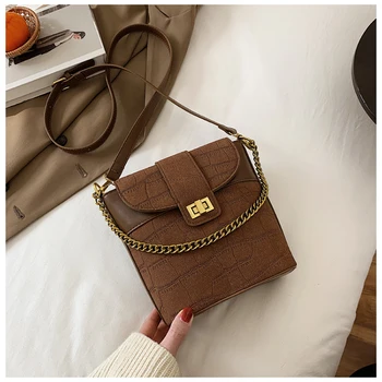 Women's Bag PU Leather Chain 2021 New Crocodile Grain Frosted Texture Single Shoulder Straddle Bag Luxury Handbag Girl Purse
Women's Bag PU Leather Chain 2021 New Crocodile Grain Frosted Texture Single Shoulder Straddle Bag Luxury Handbag Girl Purse