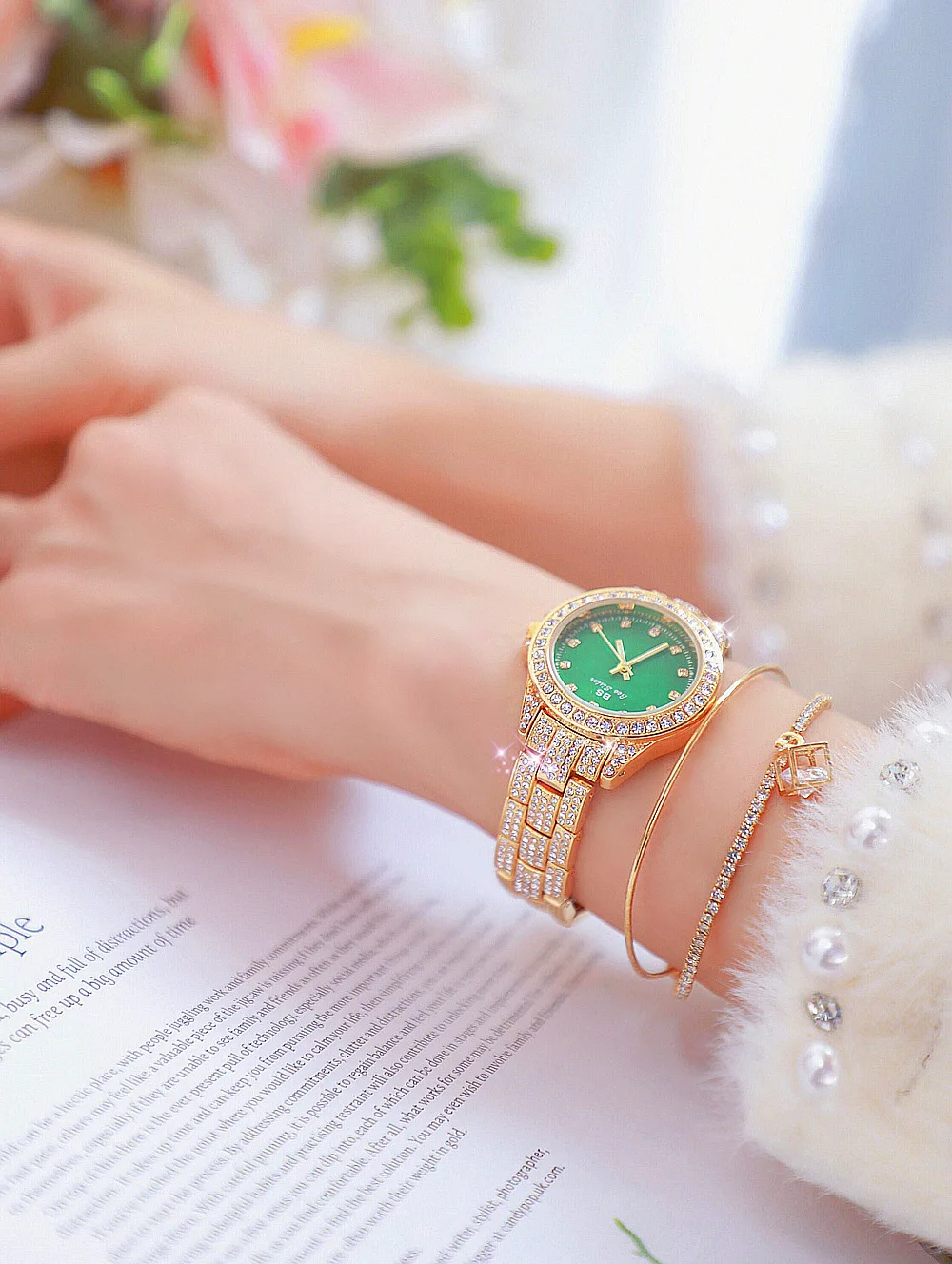 12205278939_381868954