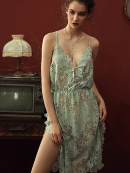 Hoyyezen new sexy lace underwear side slit sling hollow perspective women's nightdress set 5 colors sleepwear
Hoyyezen new sexy lace underwear side slit sling hollow perspective women's nightdress set 5 colors sleepwear