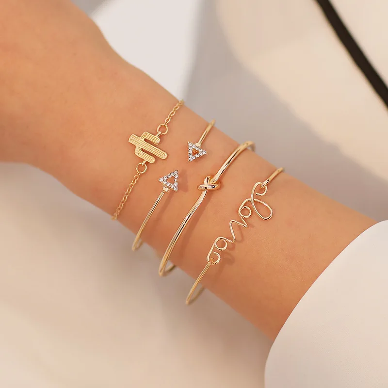 4 Pcs/set Name Charm Bracelets for Women Bohemian Crystal Geometric Wrist Chain Gold Bracelet Set Fashion Jewelry Wholesale
4 Pcs/set Name Charm Bracelets for Women Bohemian Crystal Geometric Wrist Chain Gold Bracelet Set Fashion Jewelry Wholesale