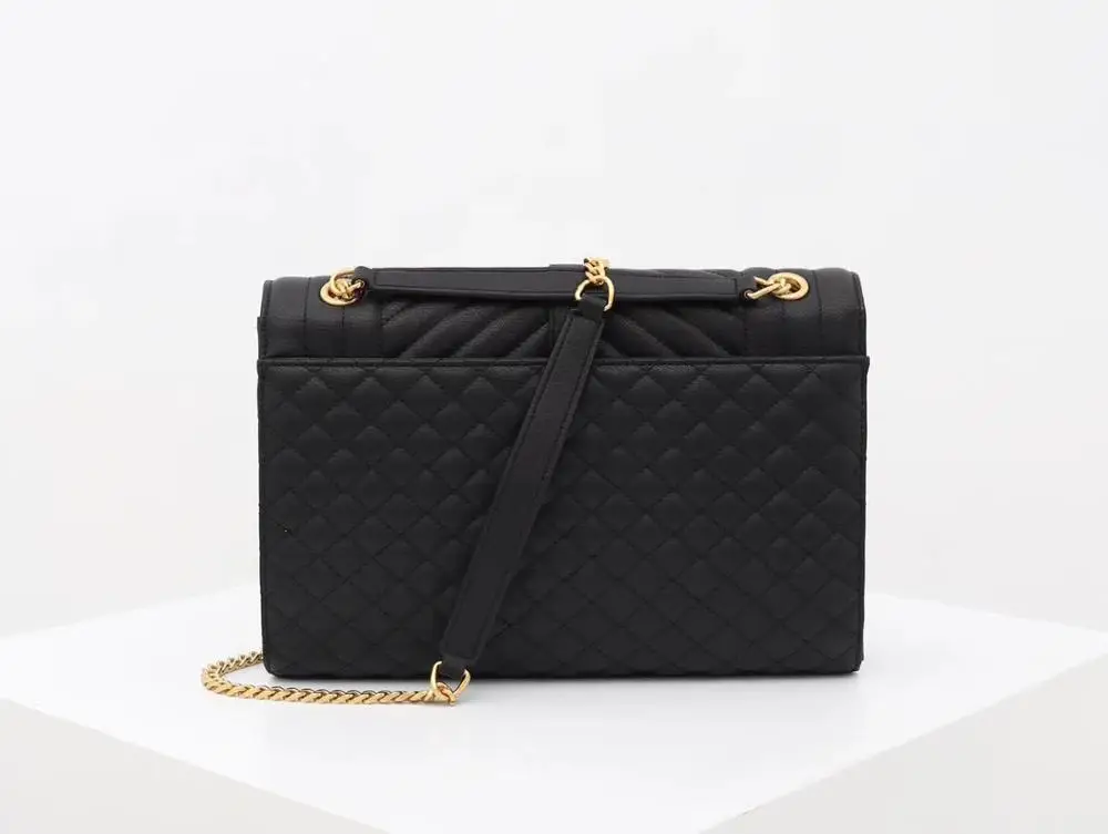 Brand new cross - boundary Europe and America chain single shoulder cross - body bag, fashionable and simple
Brand new cross - boundary Europe and America chain single shoulder cross - body bag, fashionable and simple