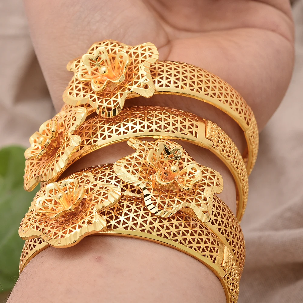 4Pcs/lot Gold Color Bangles For Women Dubai Bride Wedding Cuff Bracelet Africa Bangles Jewelry Gold Charm Bracelet party gifts
4Pcs/lot Gold Color Bangles For Women Dubai Bride Wedding Cuff Bracelet Africa Bangles Jewelry Gold Charm Bracelet party gifts