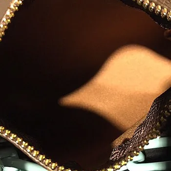 L-68909 Fashion Letters 2-color Handheld Chain Soft Lady's Handbags Fashion Print Lady's Luxury Messenger Pocket small Bags
L-68909 Fashion Letters 2-color Handheld Chain Soft Lady's Handbags Fashion Print Lady's Luxury Messenger Pocket small Bags