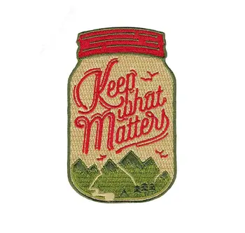 Keep What Matters iron on Clothes Embroidered Patches for Clothing t-shirt bags Iron On Patches For Clothes Applique Cute Badge 
Keep What Matters iron on Clothes Embroidered Patches for Clothing t-shirt bags Iron On Patches For Clothes Applique Cute Badge