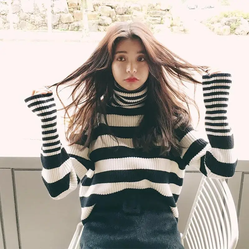 Turtleneck Women Striped Sweater 2021 Autumn Winter Korean Fashion Slim Pullover Basic Top Casual Soft Knit Sweaters Long Sleeve
Turtleneck Women Striped Sweater 2021 Autumn Winter Korean Fashion Slim Pullover Basic Top Casual Soft Knit Sweaters Long Sleeve